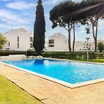 Heaven's Paradise-pool-sunset-1br Vilamoura