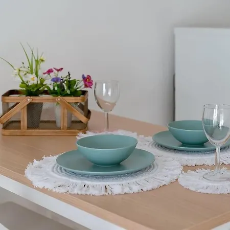 Heaven's Paradise-pool-sunset-1br Apartment