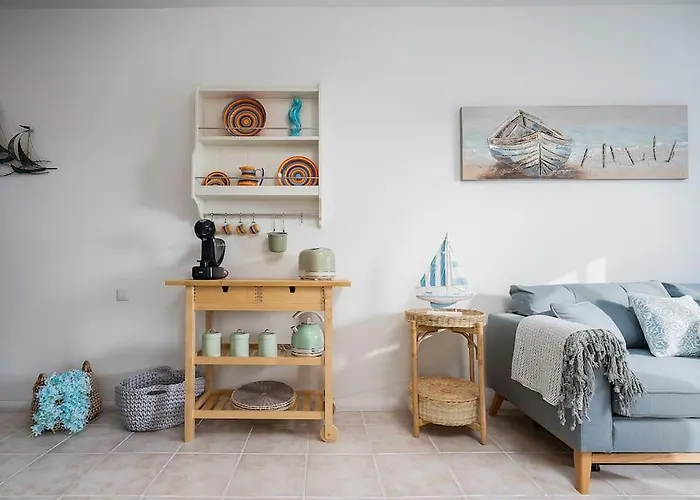 Heaven's Paradise-pool-sunset-1br Apartmán