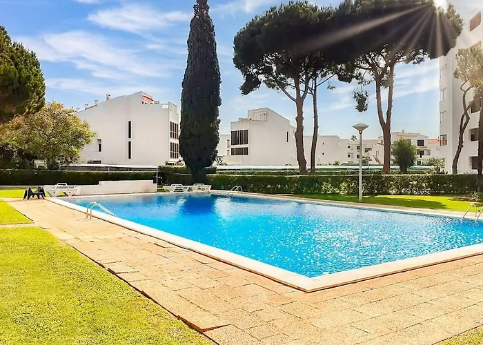 Heaven's Paradise-pool-sunset-1br Vilamoura