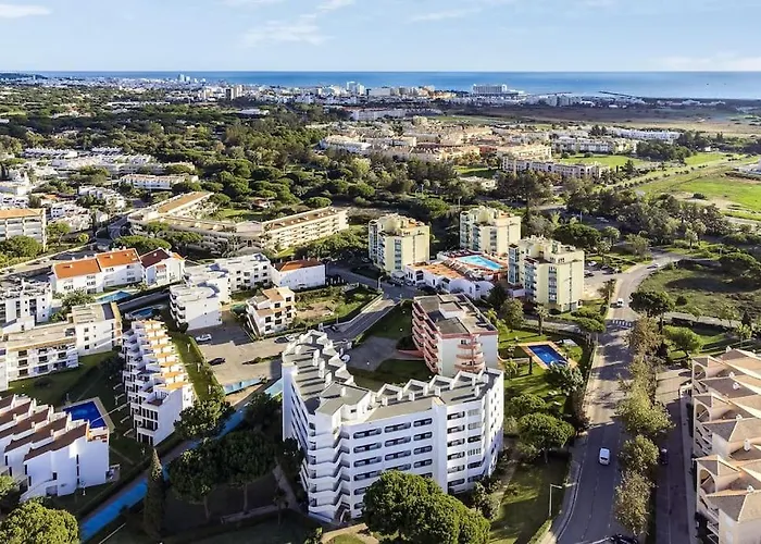 Heaven's Paradise-pool-sunset-1br Apartmán *